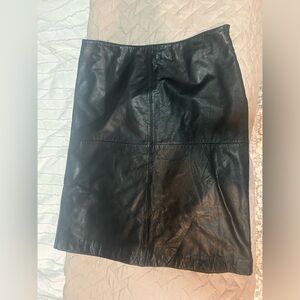 Ann Taylor leather skirt size 6P